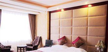 Leshan Golden Taoyuan Hotel ภายนอก รูปภาพ